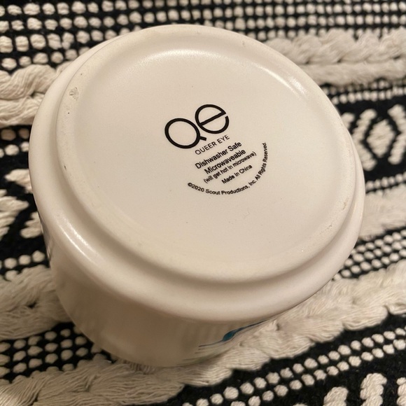 QE Queer Eye LGBTQ Pride Coffee Mug Choose Kindness 14 oz Cup Rainbow Netflix - Picture 5 of 6